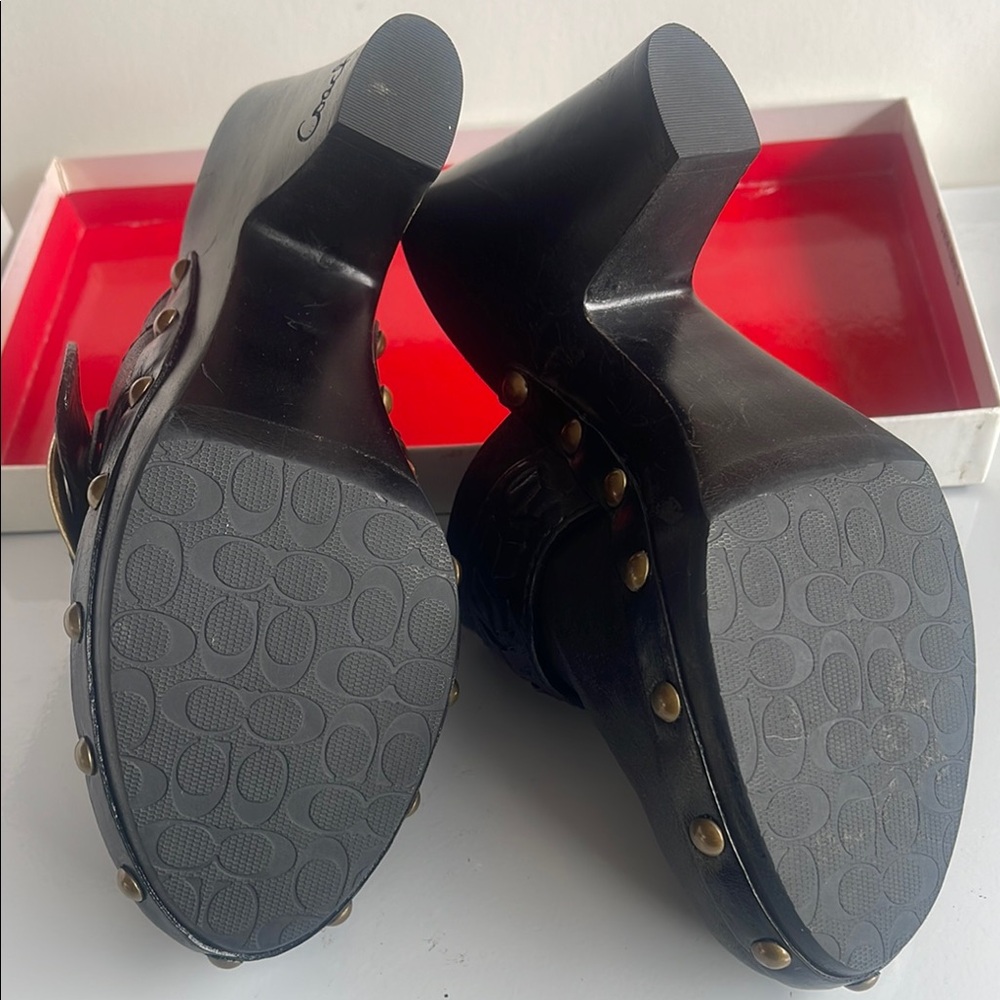 Vintage coach black leather brass buckle clogs/mules 5.5 - Picture 4 of 4